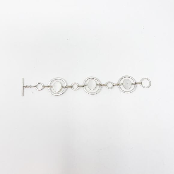 Boutique Silver Tone and Green Yellow Gemstone Bracelet Circle Toggle Closure - Picture 4 of 10